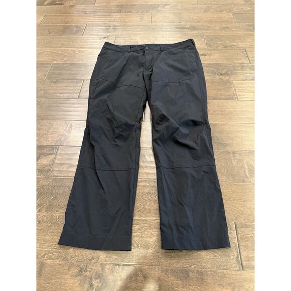 Mountain Hardwear Mens Black Wildlands Cargo Pants Size 38/30 OM4953 - Picture 2 of 9